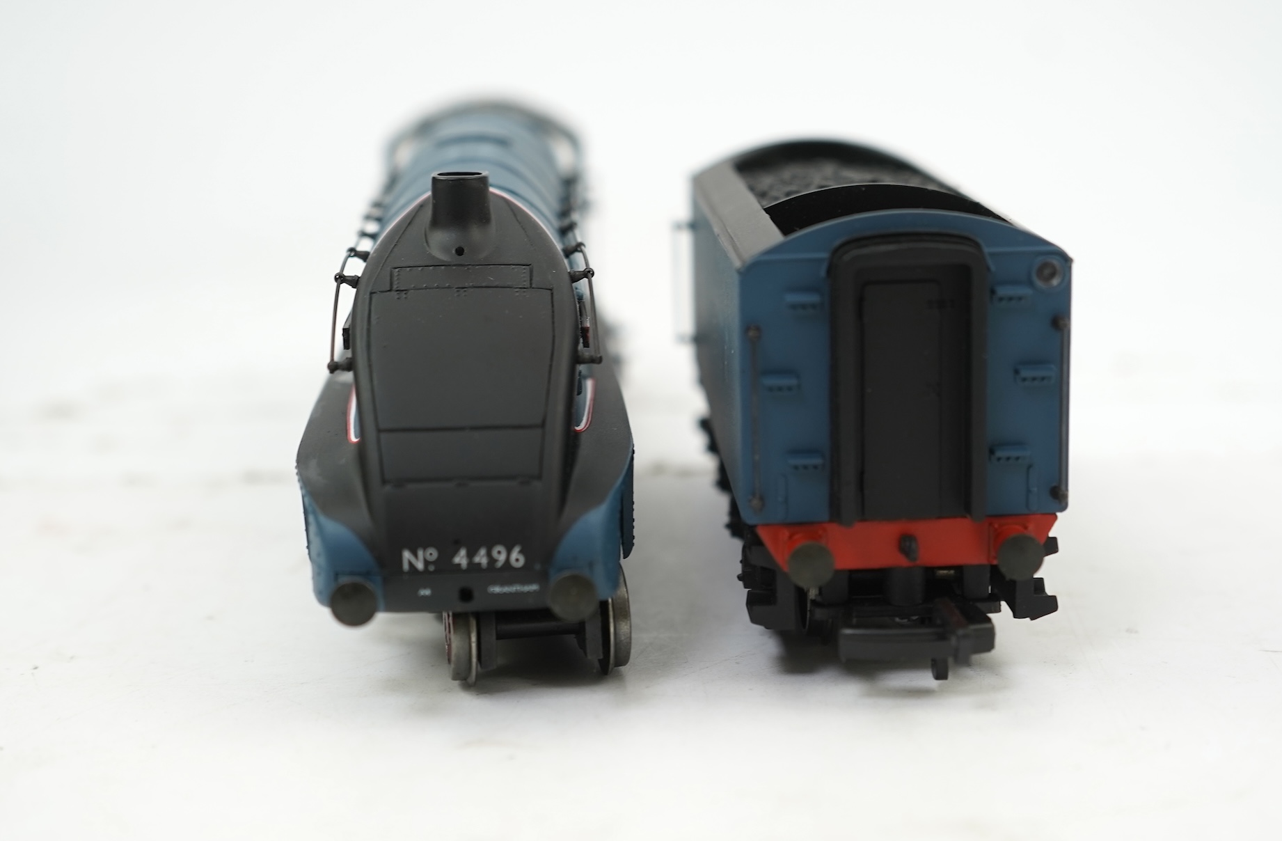 A wooden cased Bachmann Branchline 00 gauge railway LNER class A4 tender locomotive, Dwight D. Eisenhower, 4496